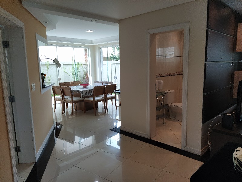 Casa à venda em Santa Felicidade, Curitiba — MAFI ADMINISTRADORA DE IMOVEIS LTDA