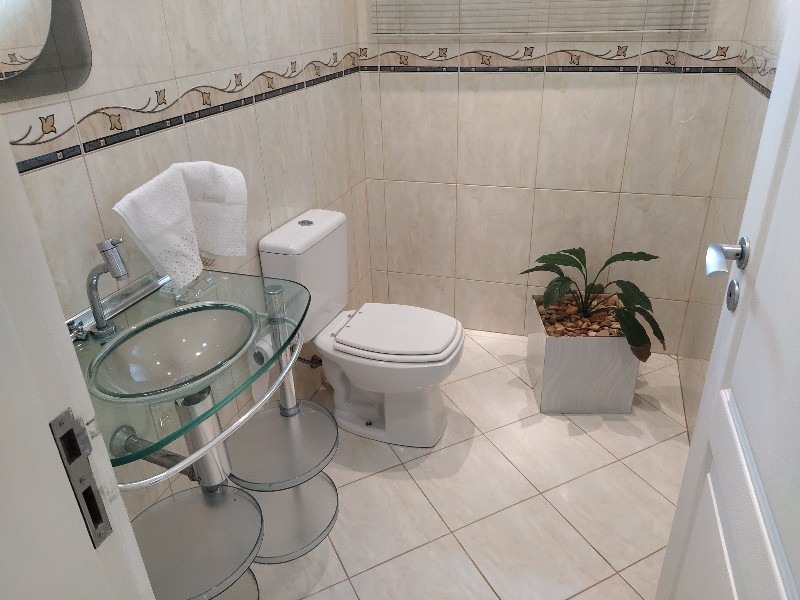 Casa à venda em Santa Felicidade, Curitiba — MAFI ADMINISTRADORA DE IMOVEIS LTDA