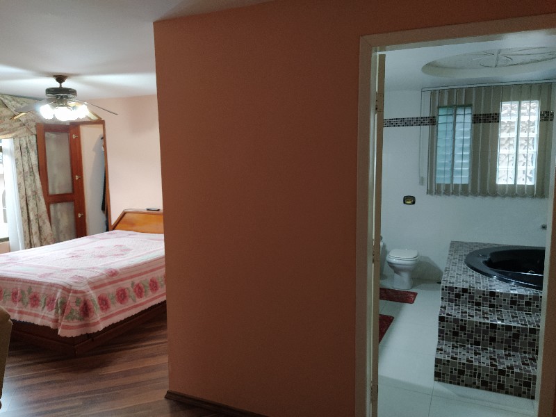 Comercial à venda em Fazendinha, Curitiba — GOMES CONSULTOR IMOBILIARIO LTDA.