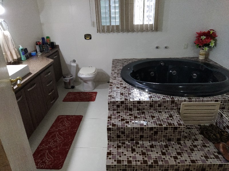 Comercial à venda em Fazendinha, Curitiba — GOMES CONSULTOR IMOBILIARIO LTDA.